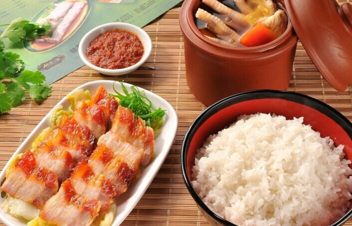 為啥說(shuō)標(biāo)準(zhǔn)化是中式快餐品牌的魔咒？|餐飲界