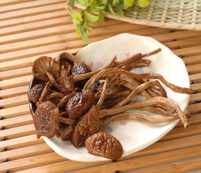 營(yíng)養(yǎng)茶樹菇的挑選與儲(chǔ)存