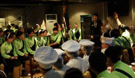 你不在，餐廳就亂成一鍋粥？你該需要一個后備店長！|餐飲界