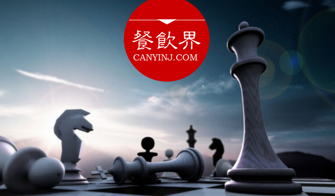 這兩家餐廳想通過(guò)創(chuàng)意營(yíng)銷出奇制勝，卻自損八百，這是為何？ | 案例