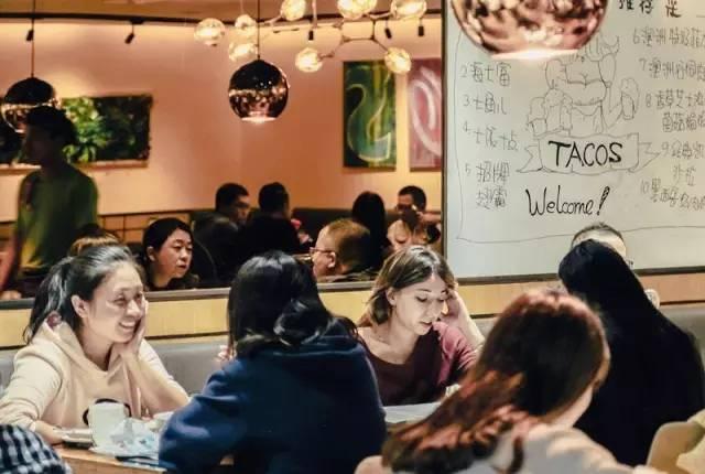 天吶！他開了60多家店，竟然1道菜也不會做|餐飲界