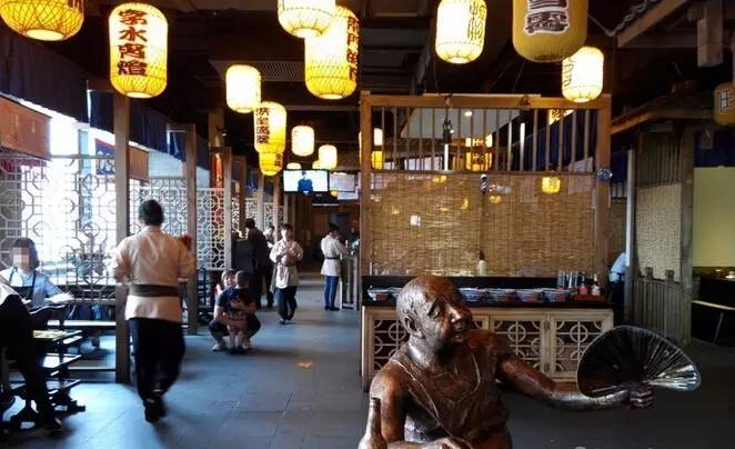 街邊店VS購物中心，火鍋品牌的玩法大不同!來看它們?cè)趺醋?