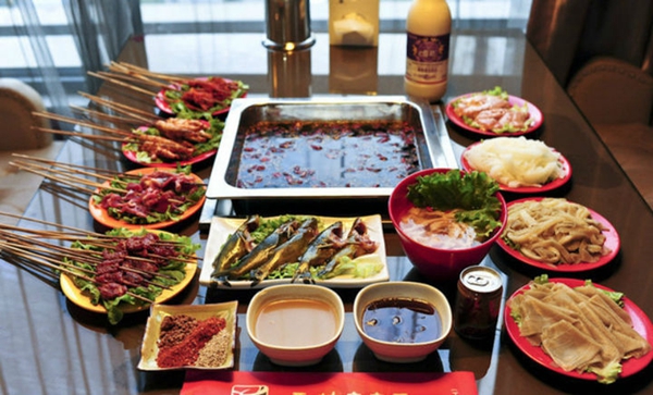 玉林串串香，這家擁有21年歷史的串串店到底是怎么活下來的？|餐飲界