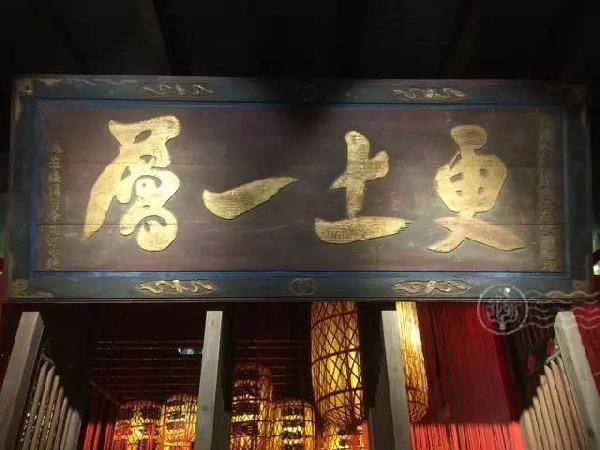 這家大牌檔，一年八百多萬人到店用餐，顧客排隊(duì)時(shí)間多達(dá)4小時(shí)！|餐飲界