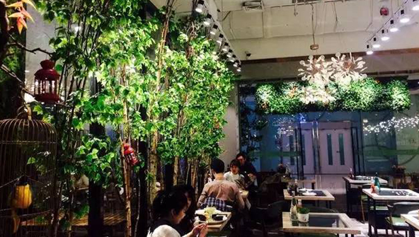 餐飲又一新業(yè)態(tài)？“生產(chǎn)基地+中央廚房+餐飲門店”能玩轉嗎？|餐飲界