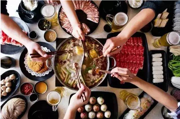 一年四季排隊(duì)不斷，這些火鍋店為何如此火爆？