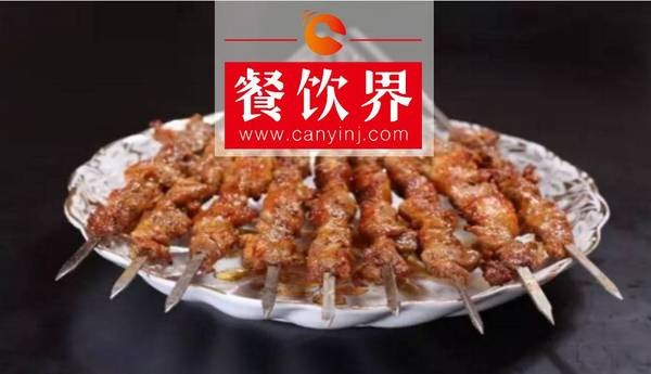 兩年開店50家，首輪融資千萬(wàn)，“阿拉提羊肉串大王”僅僅是站對(duì)了風(fēng)口？
