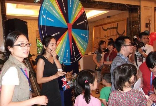 從比基尼女郎、斯巴達(dá)勇士到接吻、比xiong，餐廳營(yíng)銷正在發(fā)生怎樣的轉(zhuǎn)變？