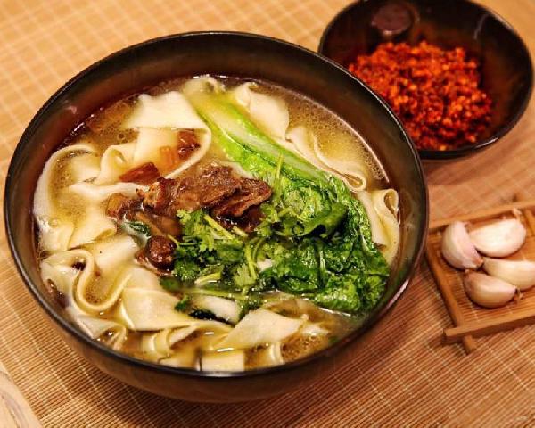 地方小吃里全都是機會！不信看看這3個老板是怎么賺的……|餐飲界
