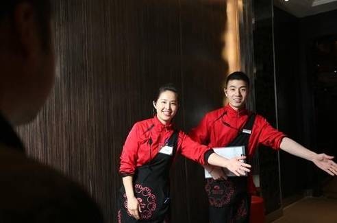 占領北上廣深、布局海外7國，擁有200+門店的海底撈為什么不在重慶開店？