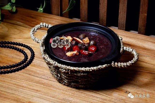 從無人問津，到餓了么、美團(tuán)上的爆品，如何憑一碗粥拿到晉級牌