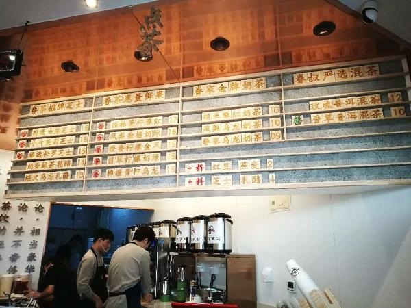 “嚴(yán)選菜單”成流行：它僅憑15款產(chǎn)品，8個(gè)月開火6家新店