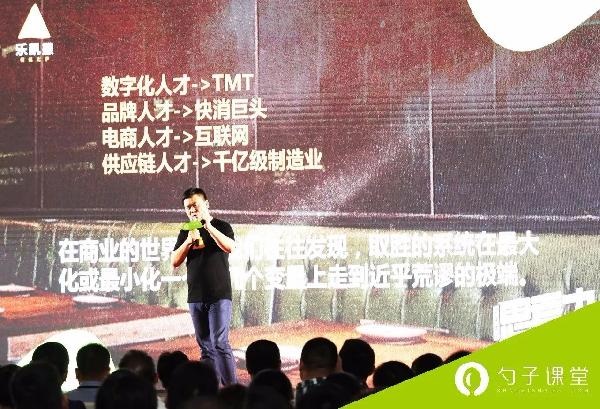 聽說你五行缺人，所以你知道“挖人”的正確姿勢(shì)嗎？