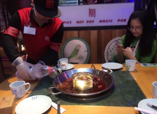 吃膩了火鍋，想換換口味?麻辣美味的水煮肉片食譜送給你