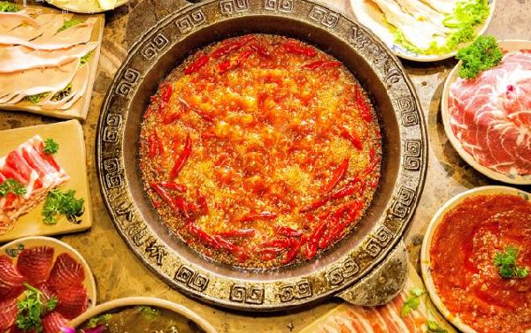 一個(gè)小事件，竟引發(fā)川渝火鍋地震，100多家火鍋店被下架|餐飲界