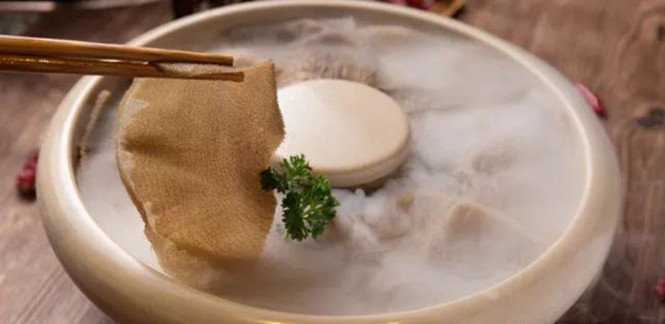 火鍋競(jìng)爭(zhēng)慘烈：重慶2萬家，一天吃一家，65年才吃完！|餐飲界