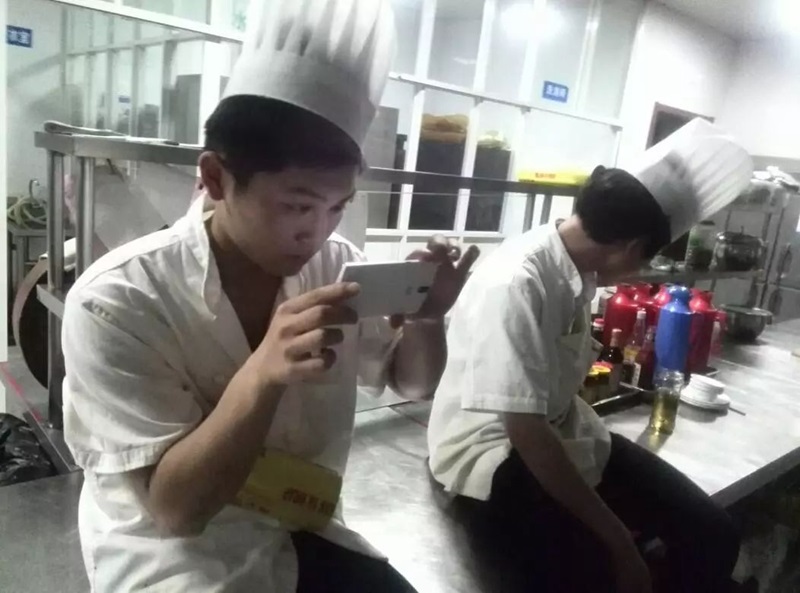 觀察了這些餐廳走下坡路的情況，發(fā)現(xiàn)其中的道道并不簡(jiǎn)單