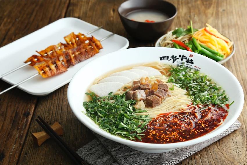 如何優(yōu)雅地吃掉一碗正經(jīng)牛肉面？