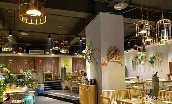 一年關(guān)店4萬(wàn)家，萬(wàn)人迷的川菜怎么就成了萬(wàn)人敵？