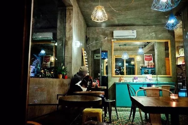 為什么你的連鎖店，敵不過(guò)隔壁的夫妻小店？