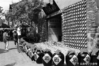 網(wǎng)紅“退燒”，山寨“摔碗酒”生意慘淡難逃“短命”魔咒|餐飲界