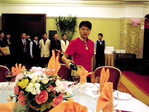 員工主動(dòng)辭職，糊涂公司賠2萬(wàn)余元！餐企如何規(guī)避用工風(fēng)險(xiǎn)？|餐飲界