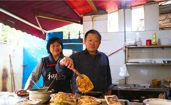 即便搬遷5次，顧客依然能慕名而來，這家餐廳有什么高招？