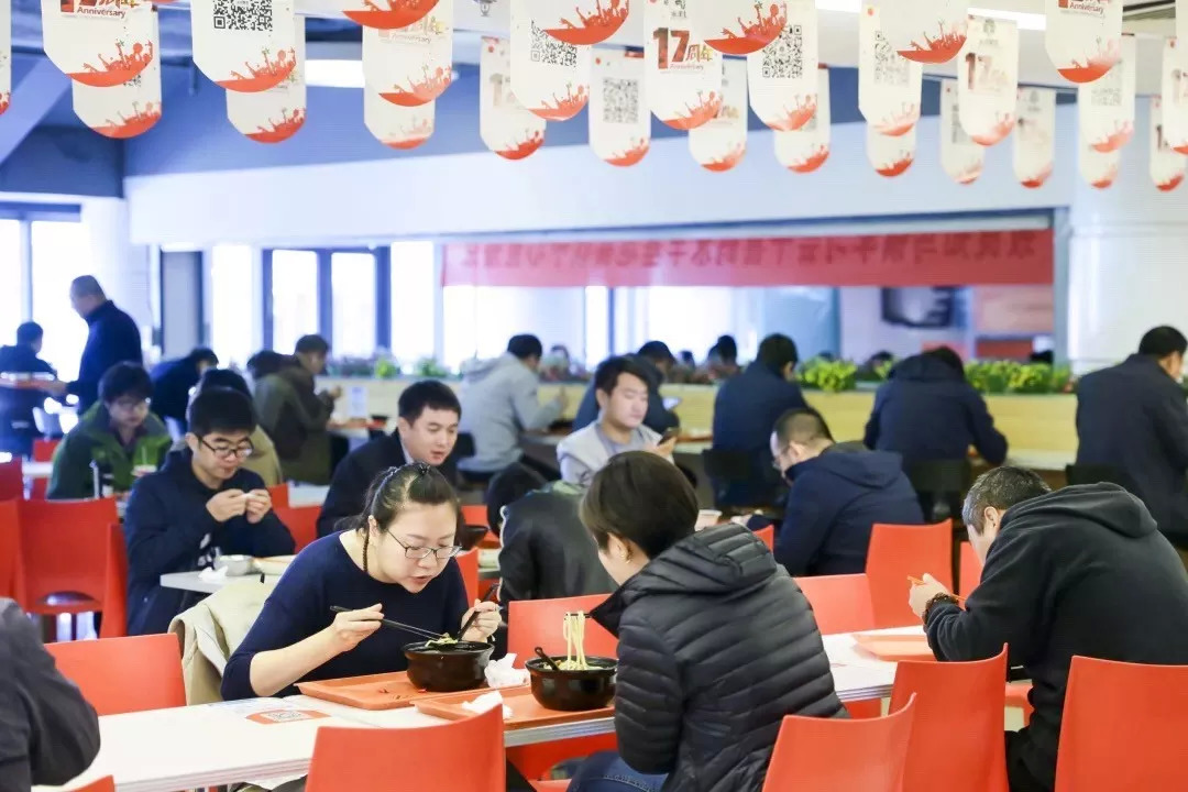 洗牌在即，品牌化團餐“入伙”正當(dāng)時？ | 餐見