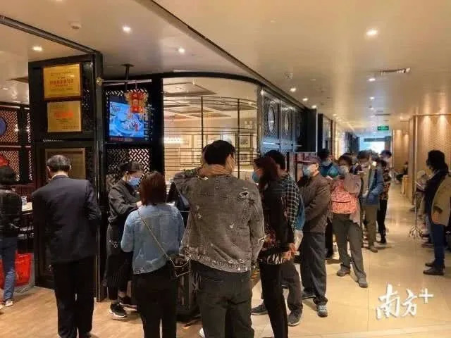 大家都在期待的“報(bào)復(fù)性消費(fèi)”，究竟什么時(shí)候來？|餐飲界