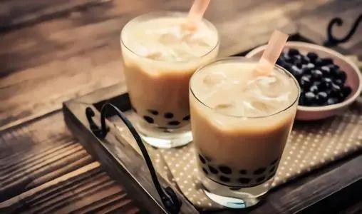奈雪的茶、喜茶、珍蜜堂全面進(jìn)擊，疫情后的茶飲市場將誰主沉浮?|餐飲界