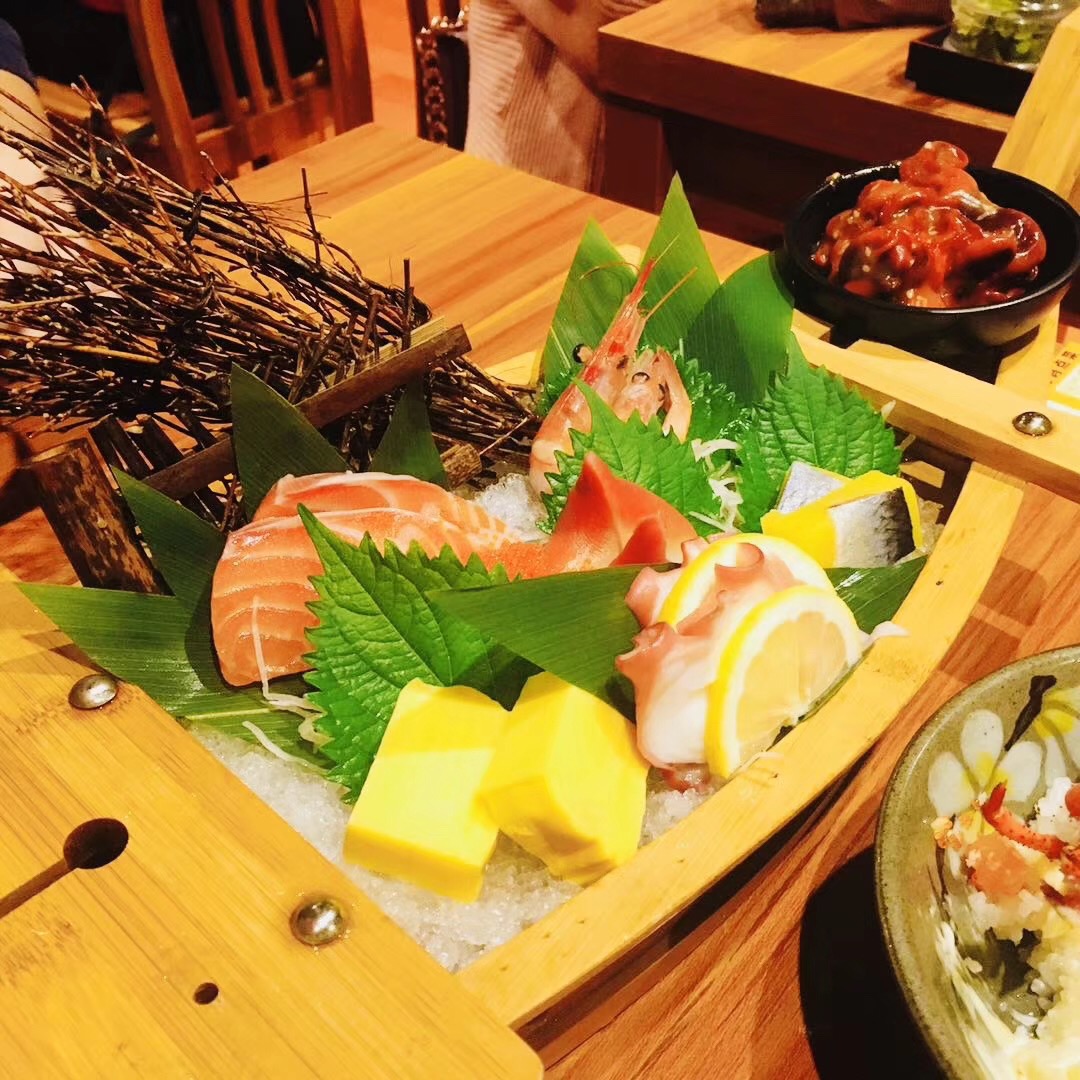 餐飲大事件220期 |瑞幸咖啡重新放開加盟、阿里巴巴本地生活全資收購美味不用等、Angelababy官宣成都開火鍋店|餐飲界