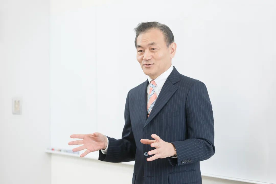 日本前麥當(dāng)勞/前優(yōu)衣庫(kù)大學(xué)校長(zhǎng)：有本均的線上研討會(huì)來(lái)了！ | 福利