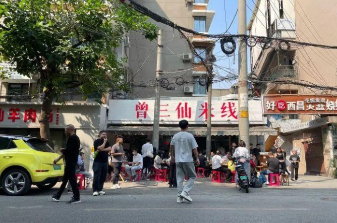 日營(yíng)業(yè)額2萬(wàn)的米線(xiàn)店，有哪些過(guò)人之處？|餐飲界