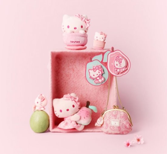 Hello Kitty×喜茶再度聯(lián)名，用新品櫻花芭樂白桃特調(diào)一杯春天