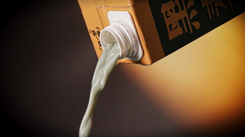 不加食用油的燕麥奶還能好喝嗎？把厚椰乳賣爆的菲諾給出了答案